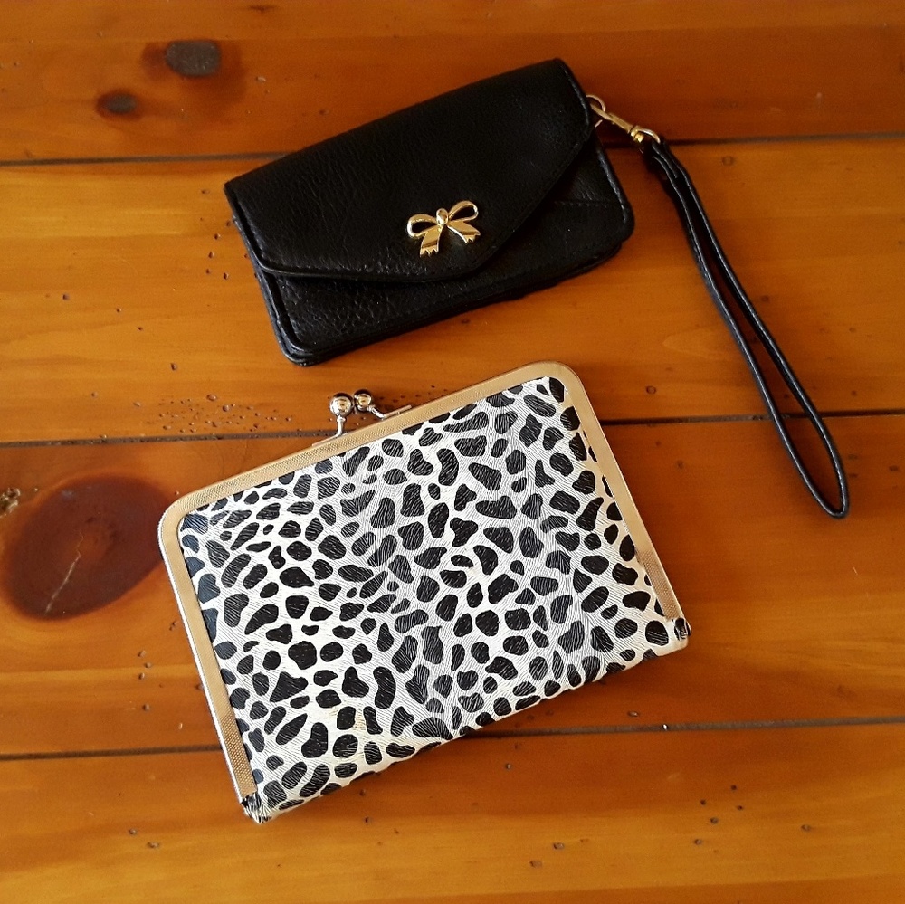 2 wallets